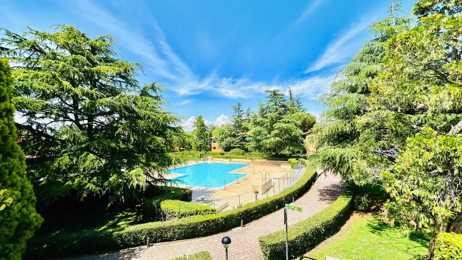アパート Crono Apt-200M Dal Lago Di Garda Con Piscina シルミオーネ