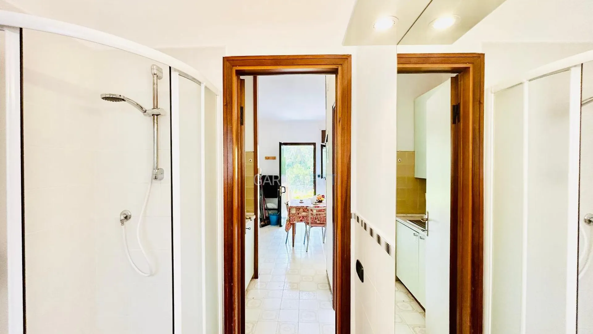 Crono Apt-200M Dal Lago Di Garda Con Piscina シルミオーネ