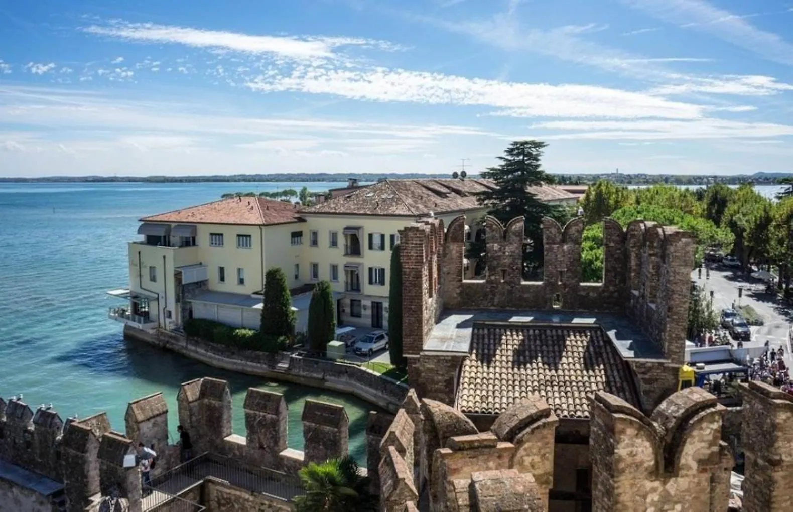 アパート Crono Apt-200M Dal Lago Di Garda Con Piscina シルミオーネ